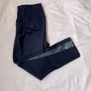 Kirkland Capri Reflective Leggings!